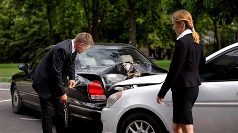 vehicle collision lawyer near procedures.